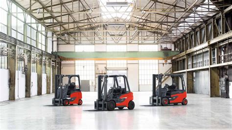 linde material handling forklift